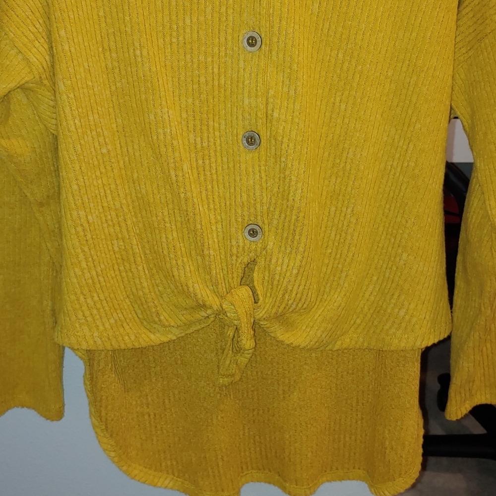 Shirt - Picture 2 of 2